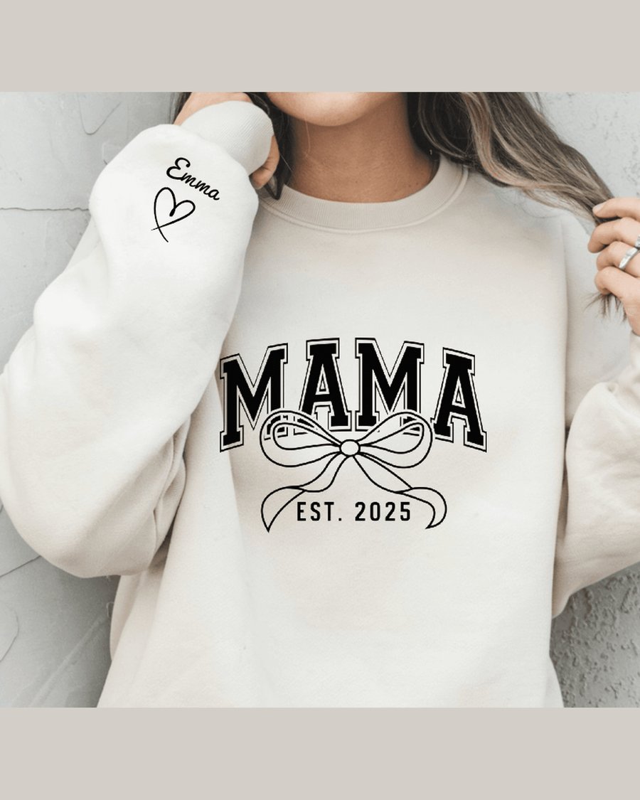 Cream oversized MAMA sweatshirt with personalized Emma name on sleeve