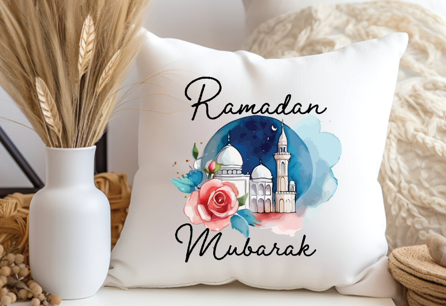 Ramadan Kareem Cushion, Personalized Arabic Calligraphy Cushion Cover for Festive Ramadan Decor