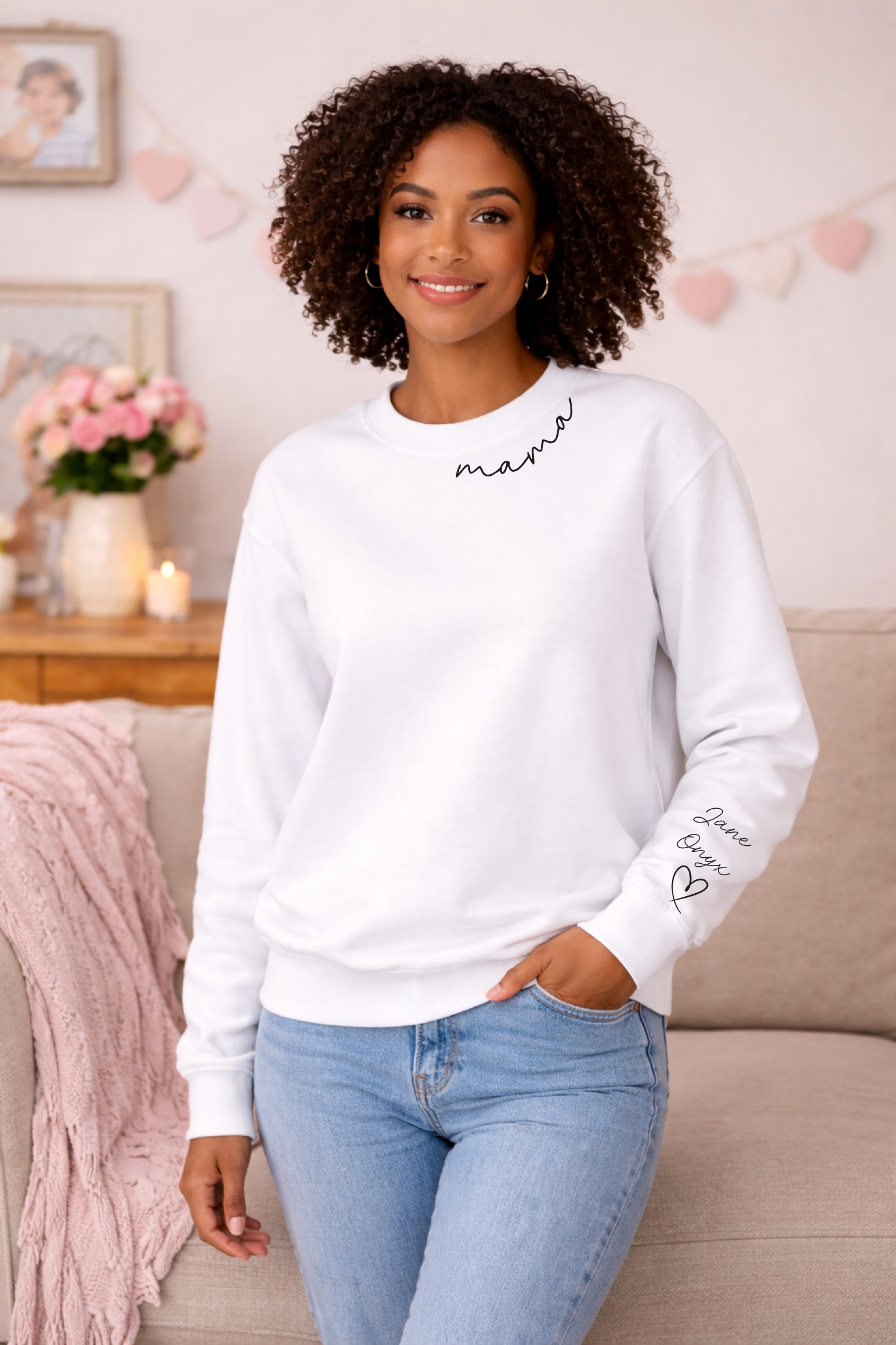Minimalist Mama curve neck design with Custom Names — view 3